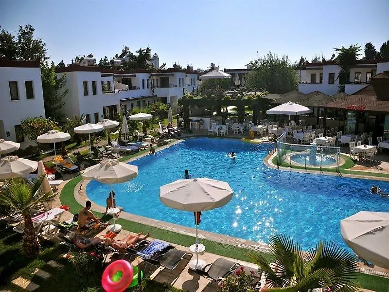 Cherry Apartments Turgutreis